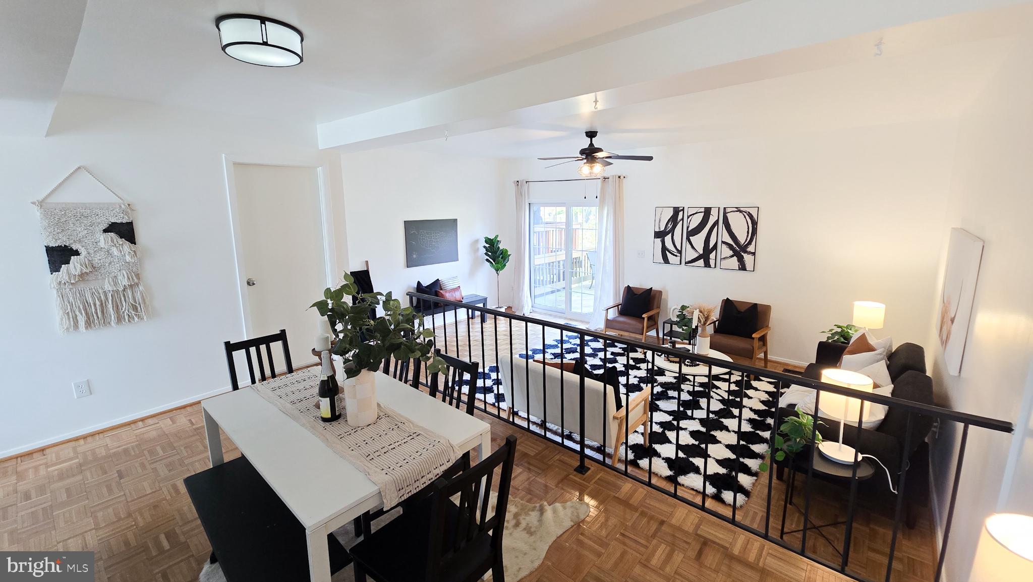 SEVEN COURTS - Residential