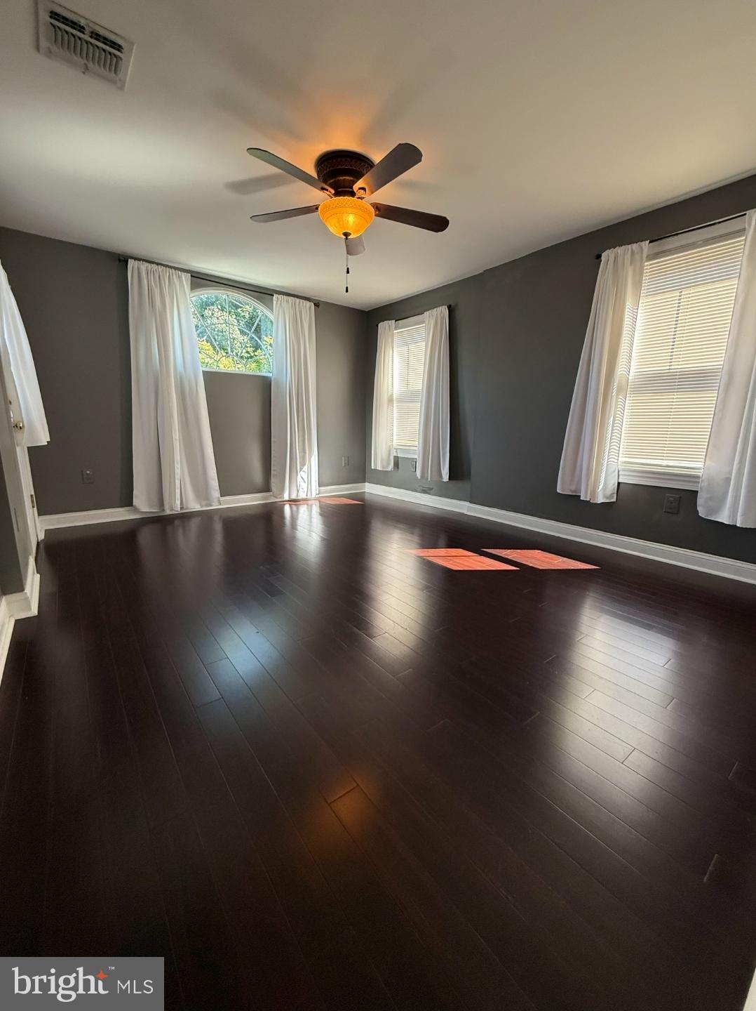 21 EAST #APT B AVENUE