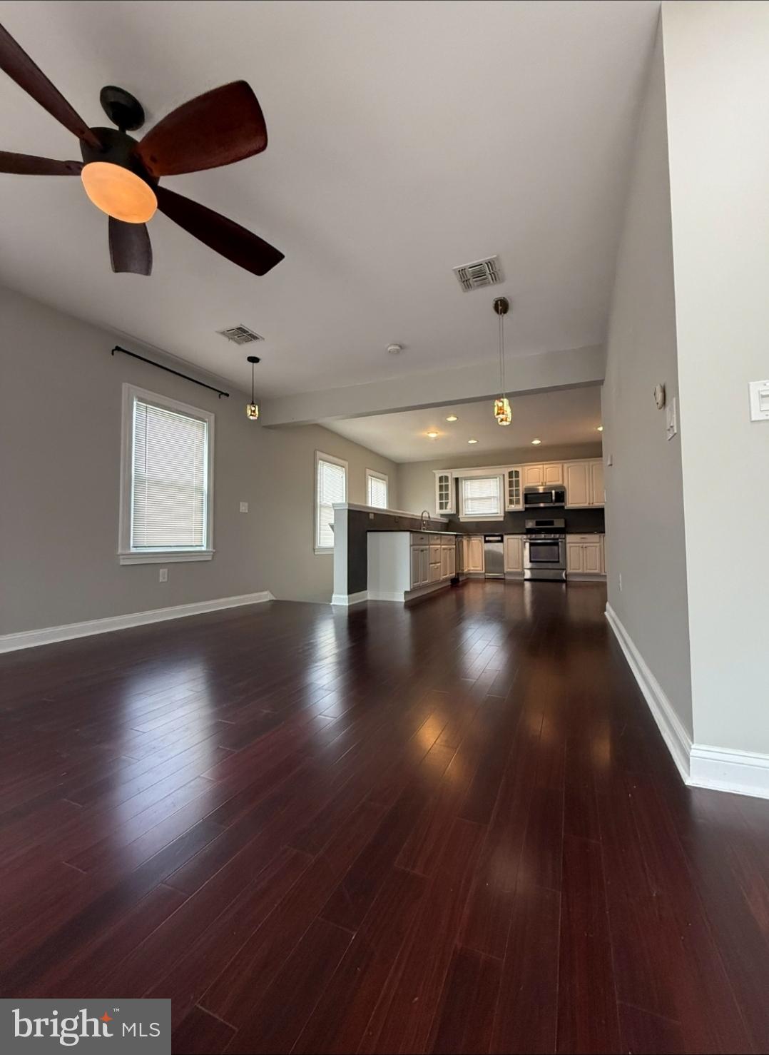 21 EAST #APT B AVENUE