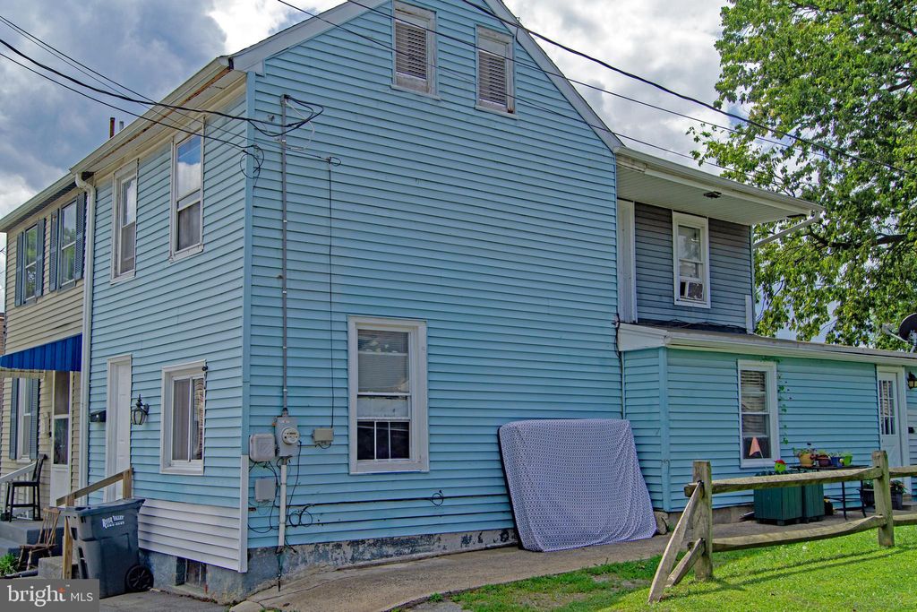 Photo of 212 MALT AVE, COLUMBIA, PA 17512 (MLS # PALA2039706)