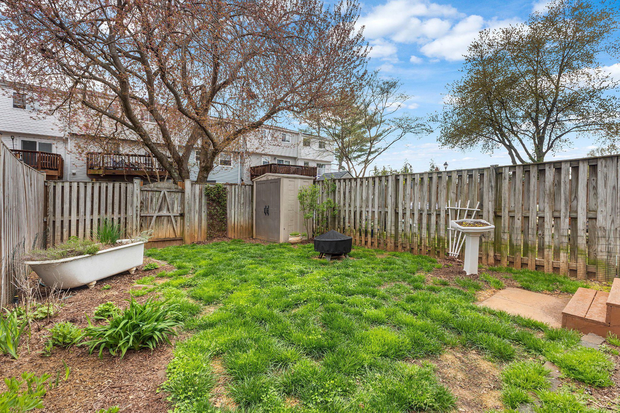 OLNEY OAKS - Residential