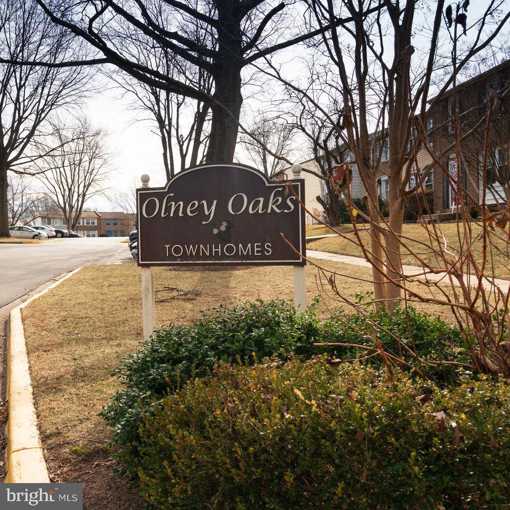 OLNEY OAKS - Residential