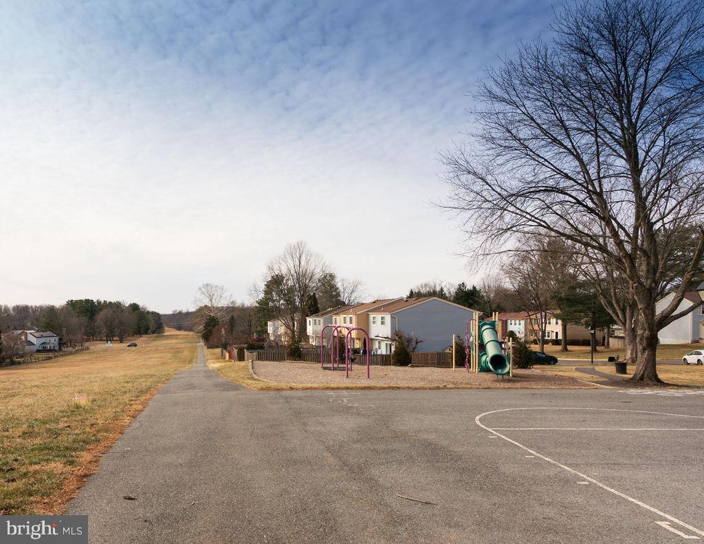 OLNEY OAKS - Residential