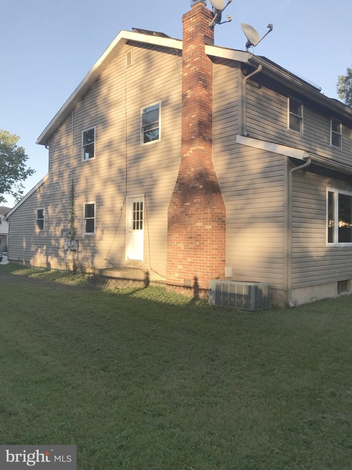 1688 BLUE JAY LANE