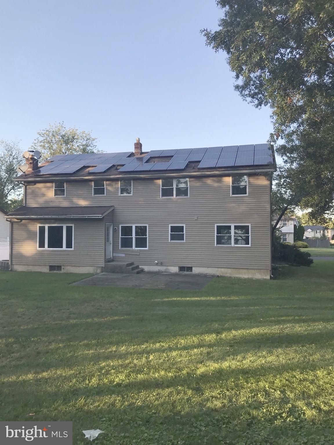 1688 BLUE JAY LANE