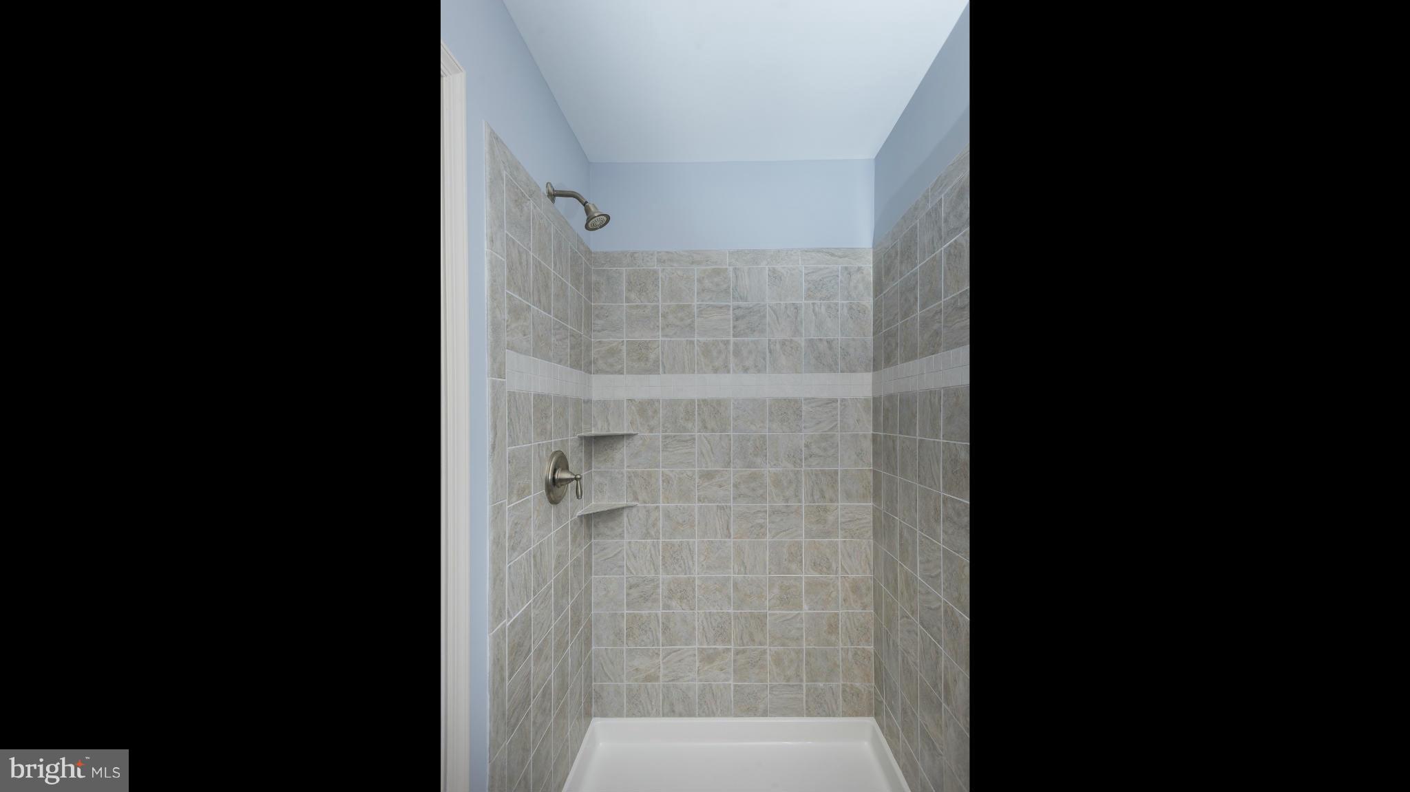 COLCHESTER - Residential