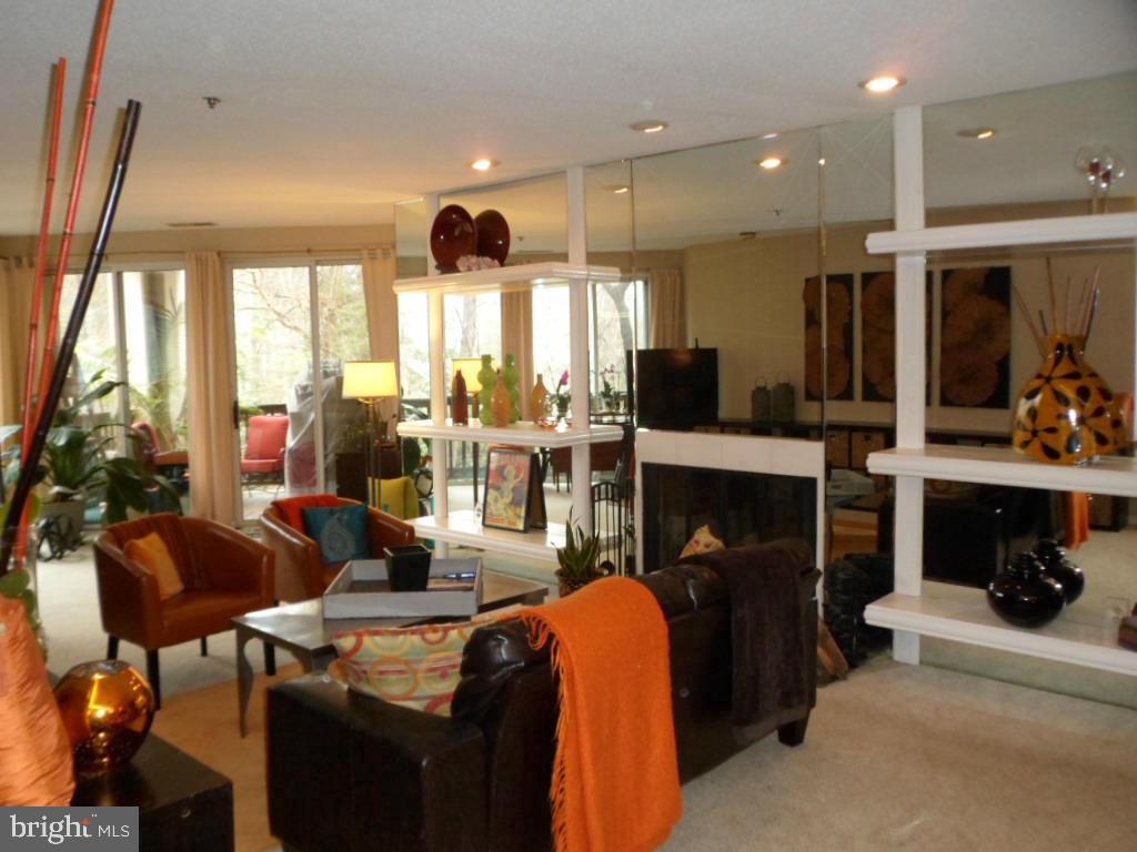 SOLOMONS LANDING - Residential