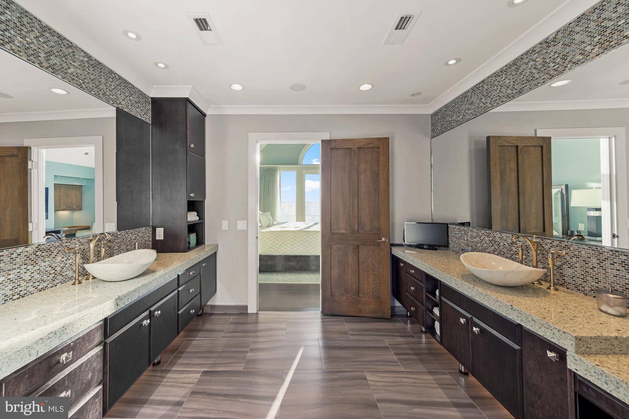 HERON HARBOUR - Residential