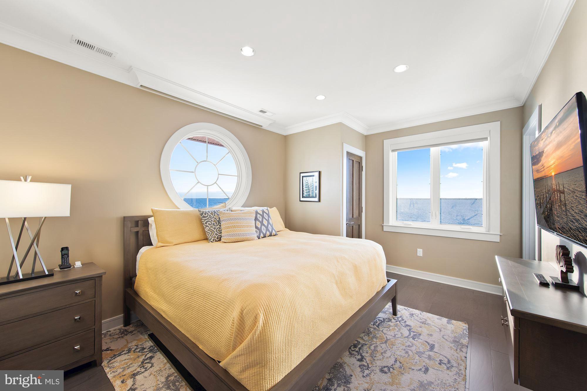 HERON HARBOUR - Residential