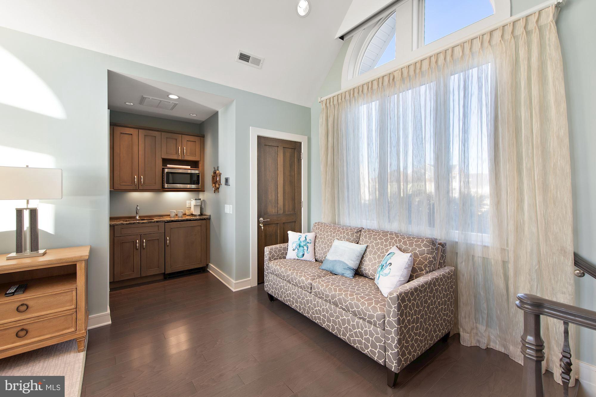 HERON HARBOUR - Residential