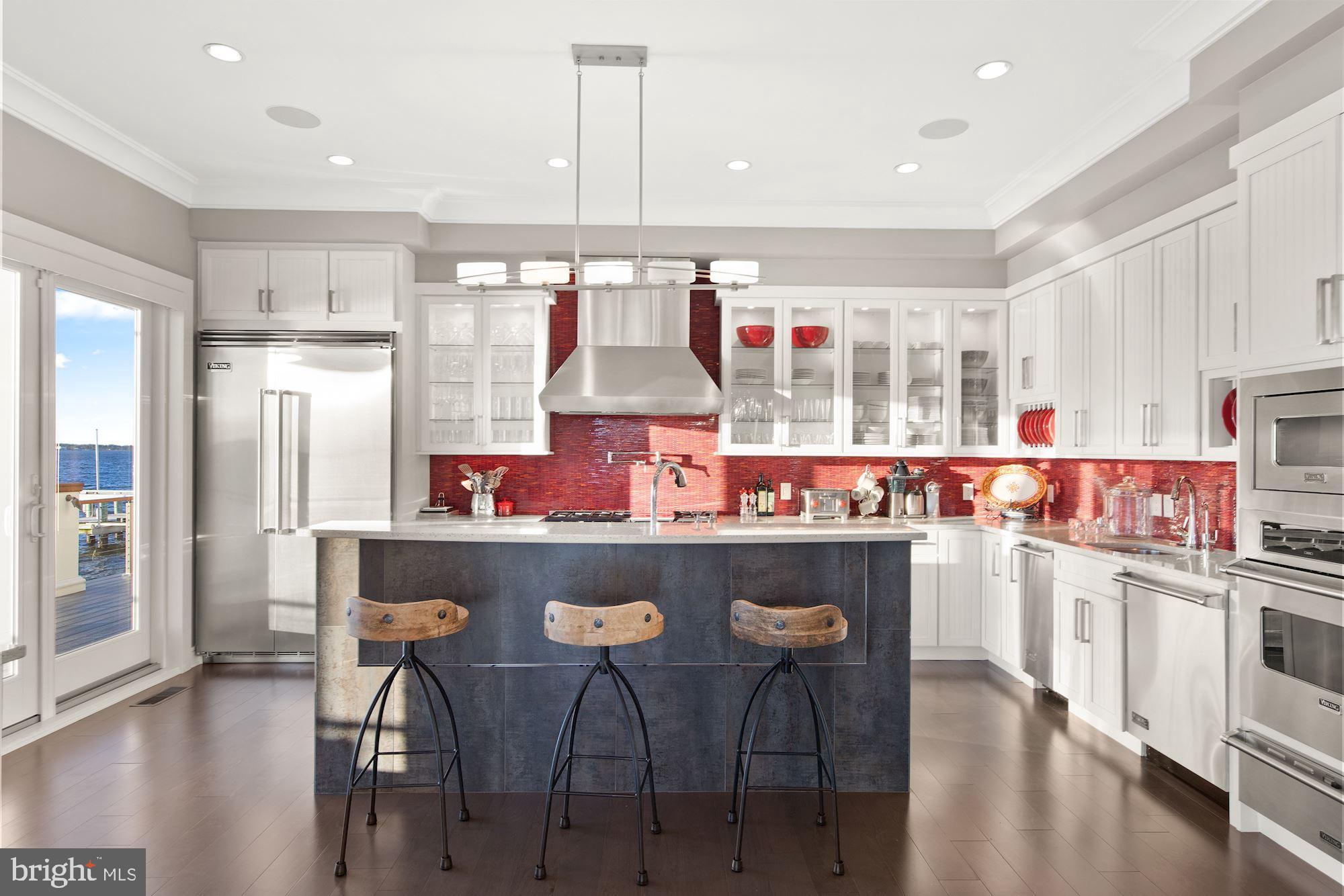 HERON HARBOUR - Residential