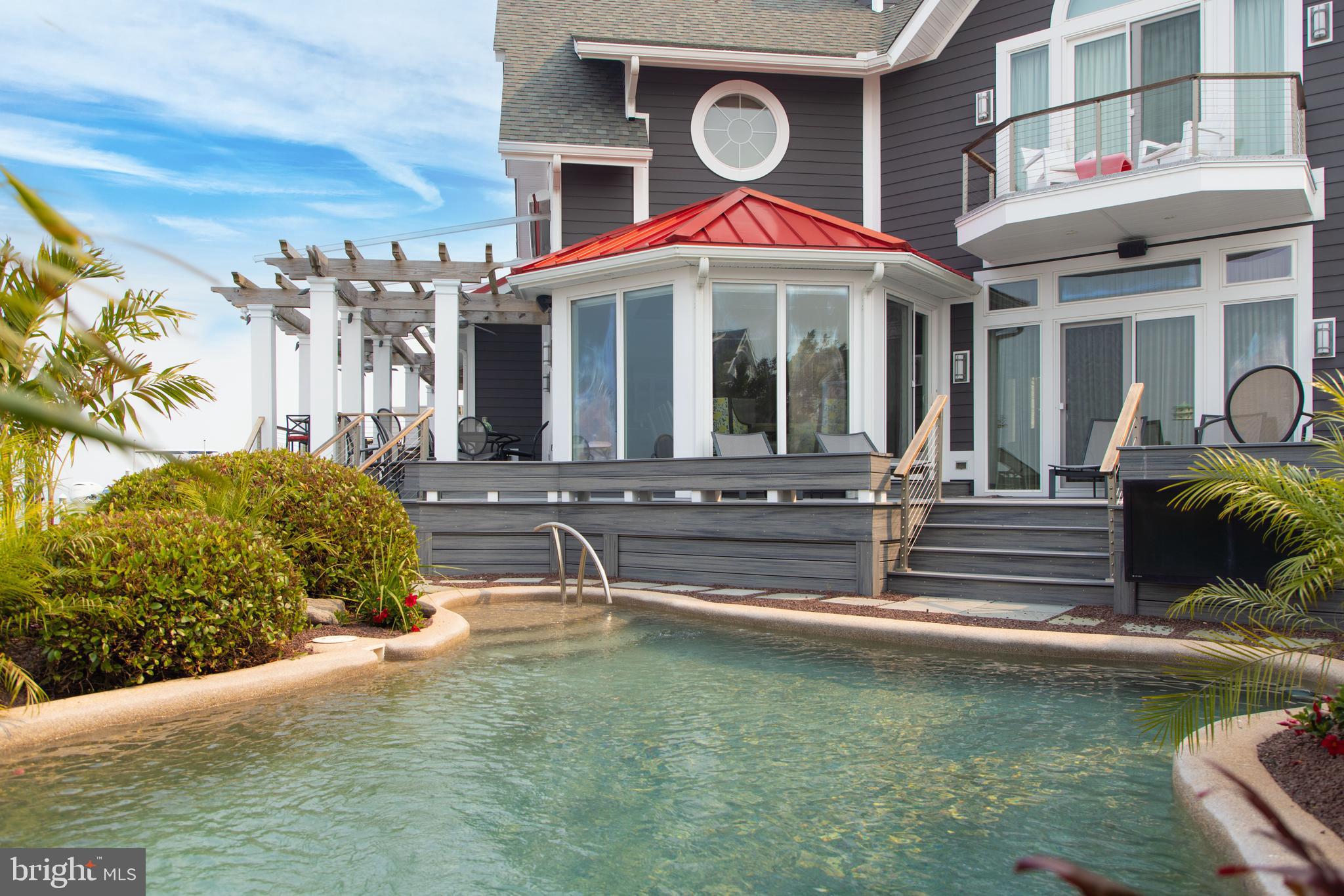 HERON HARBOUR - Residential