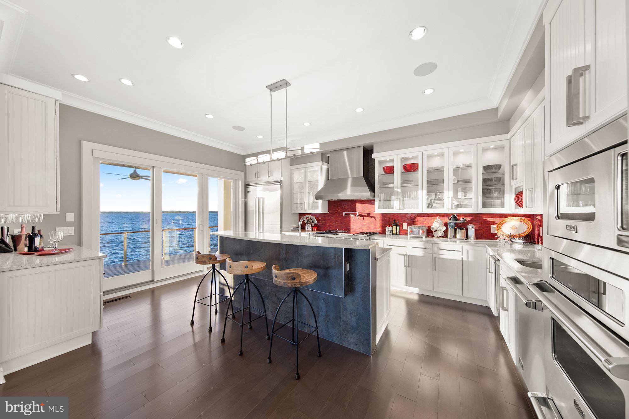 HERON HARBOUR - Residential