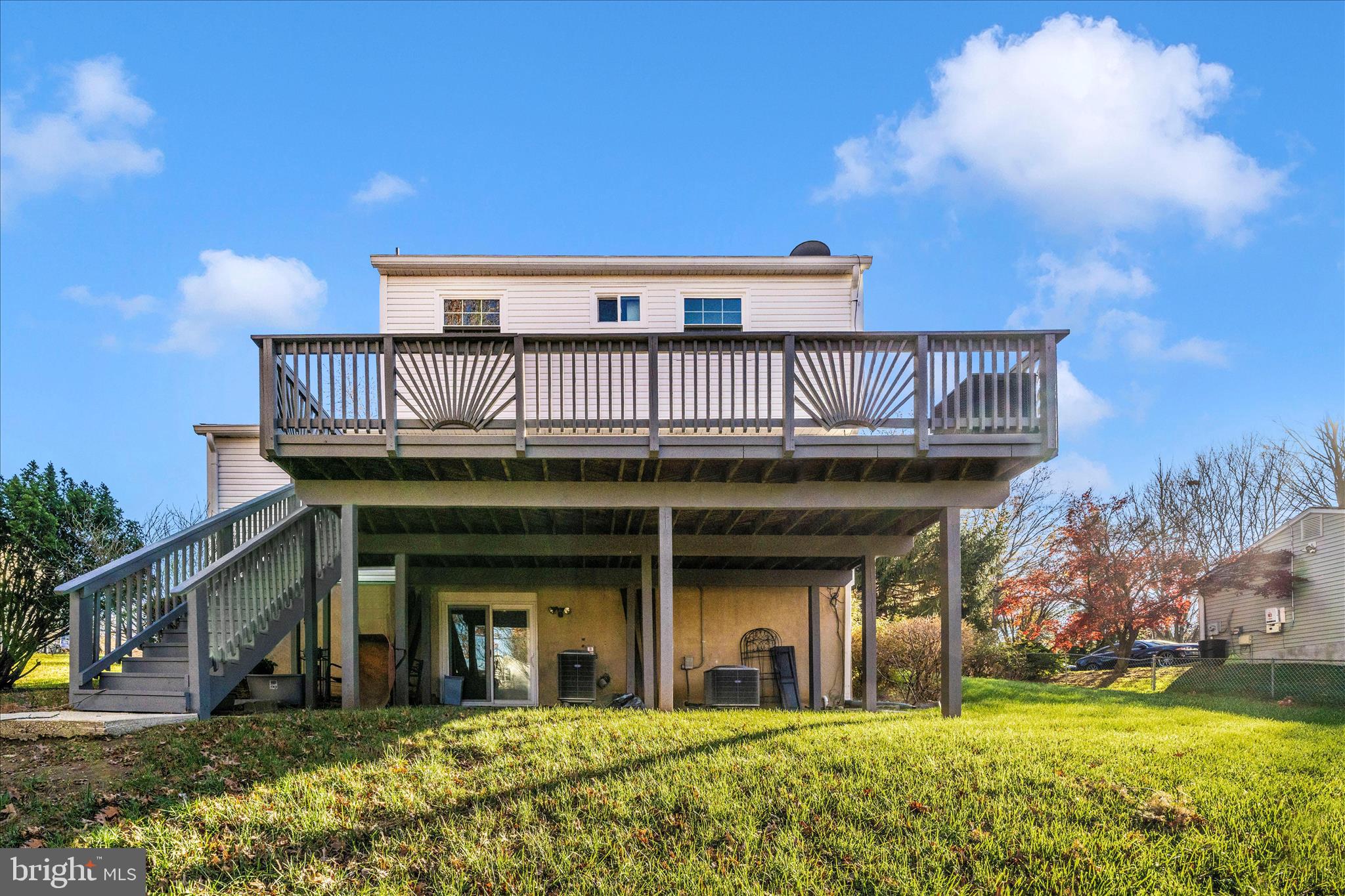 RAMBLING HILLS - Residential