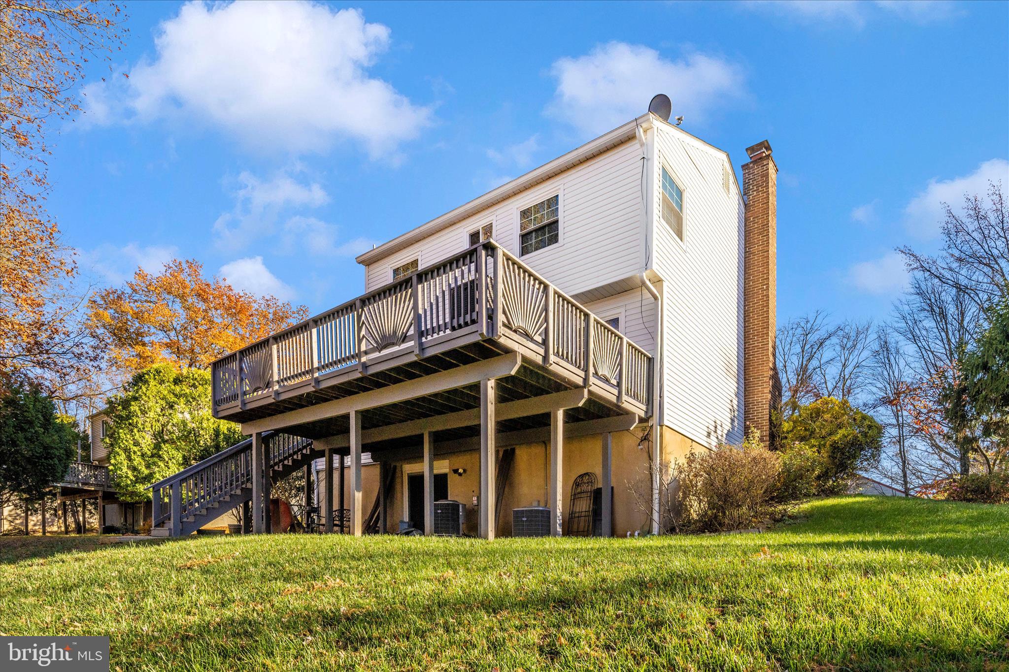 RAMBLING HILLS - Residential