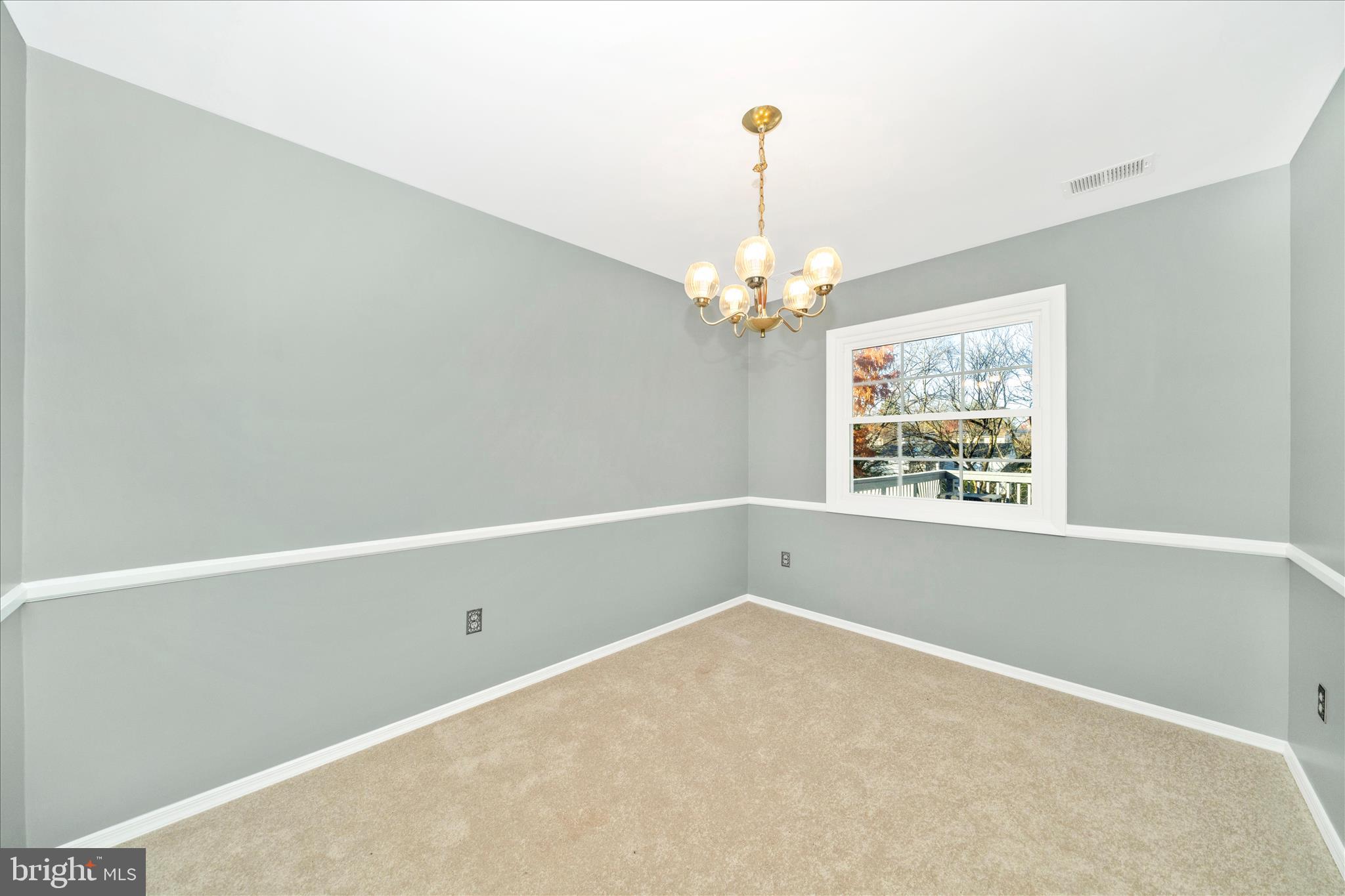 RAMBLING HILLS - Residential