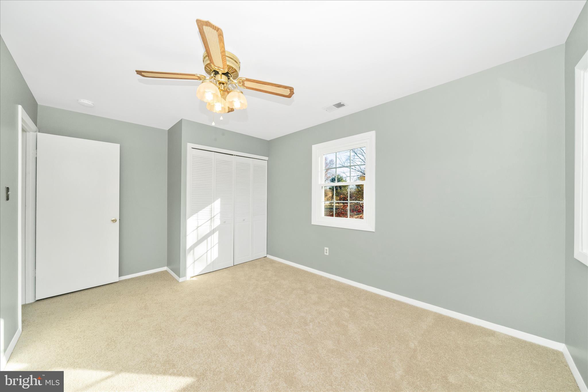 RAMBLING HILLS - Residential