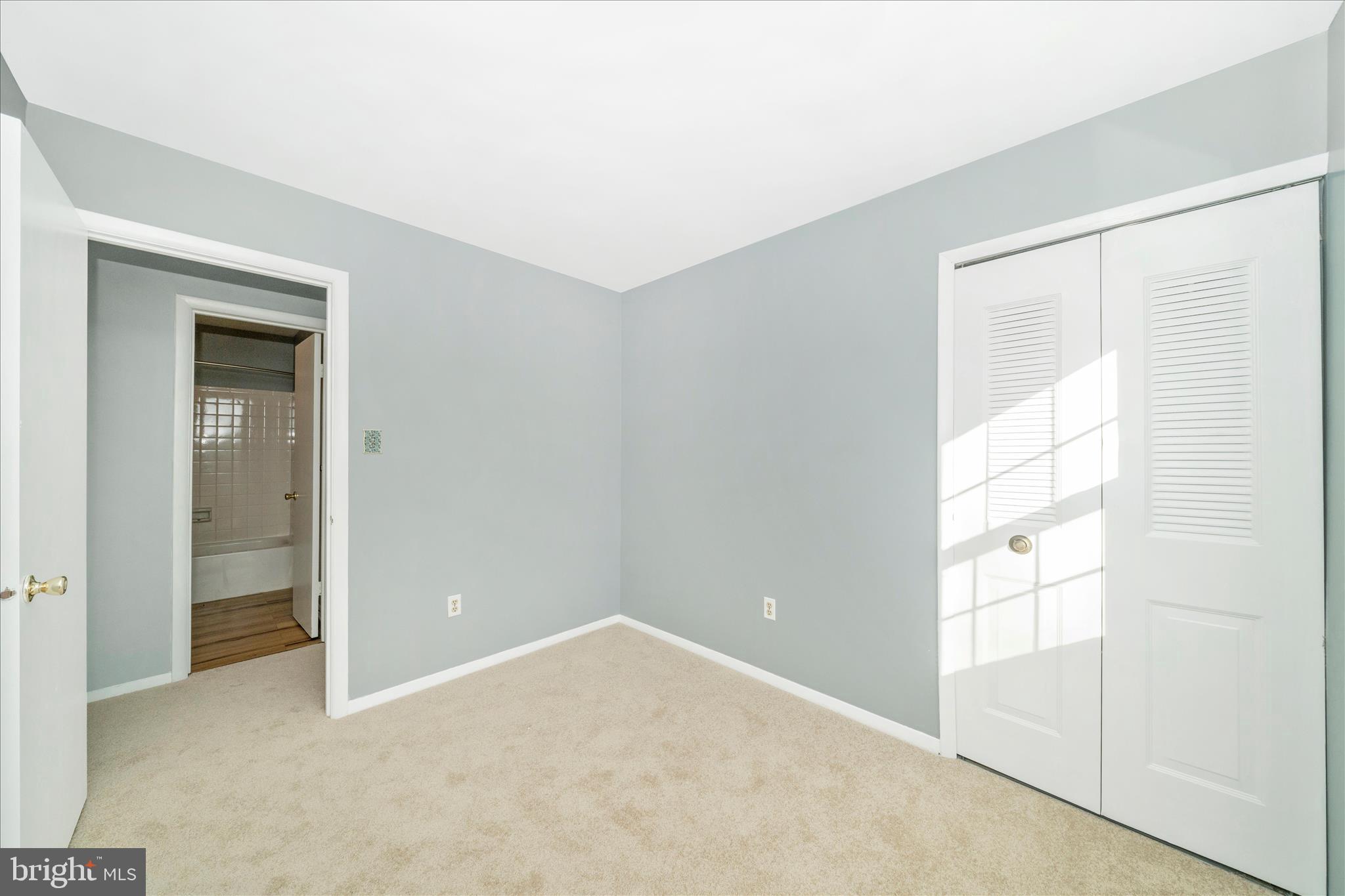 RAMBLING HILLS - Residential