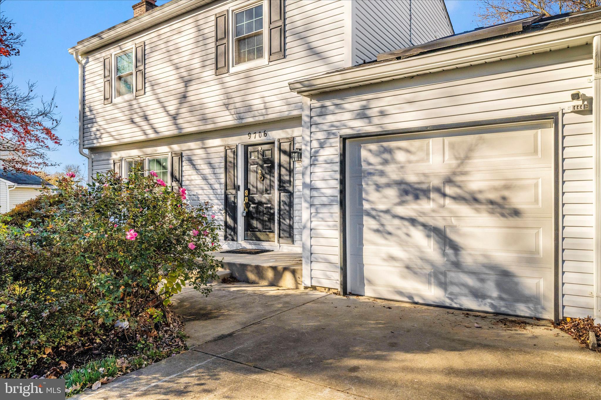 RAMBLING HILLS - Residential