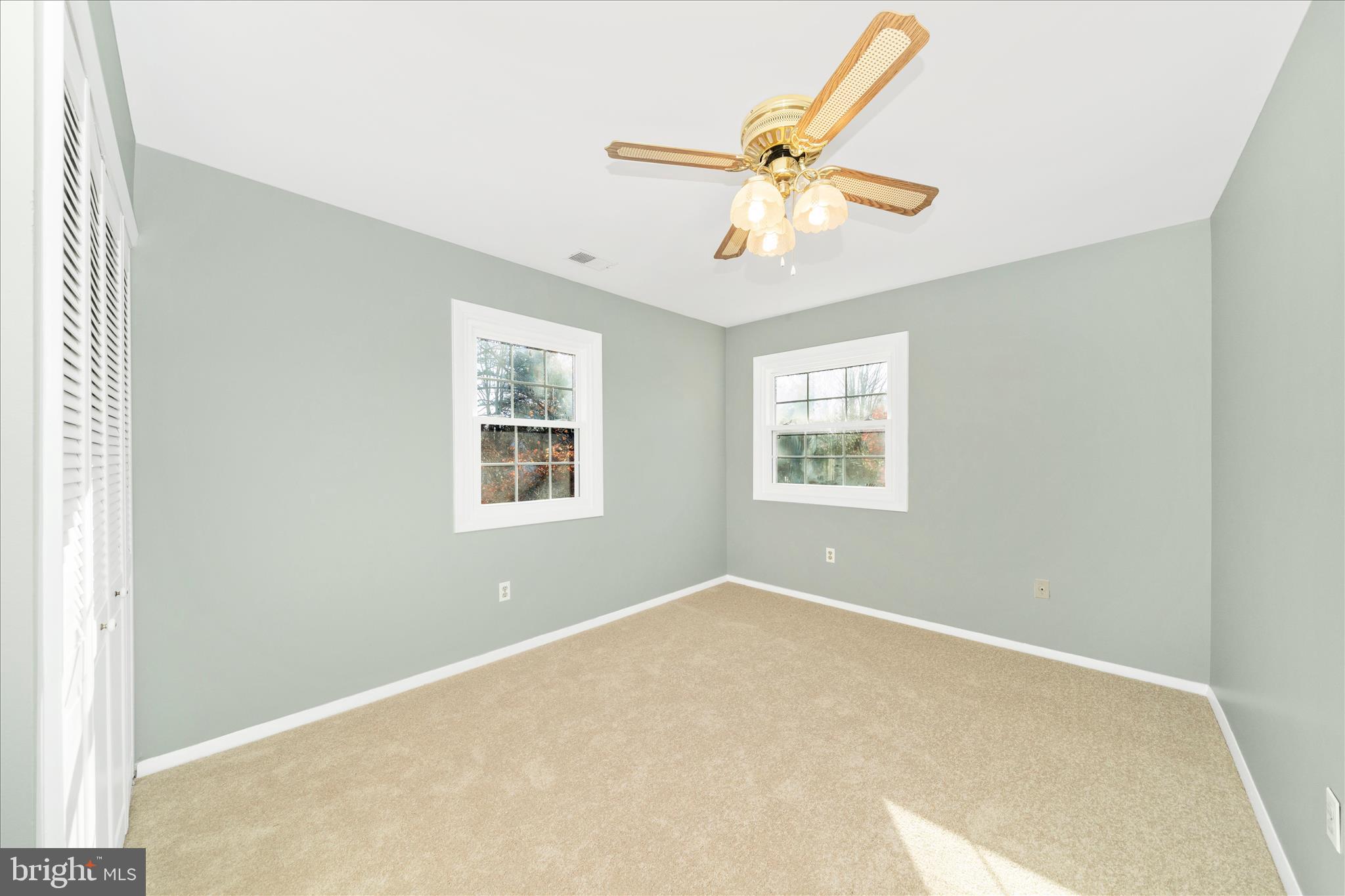 RAMBLING HILLS - Residential