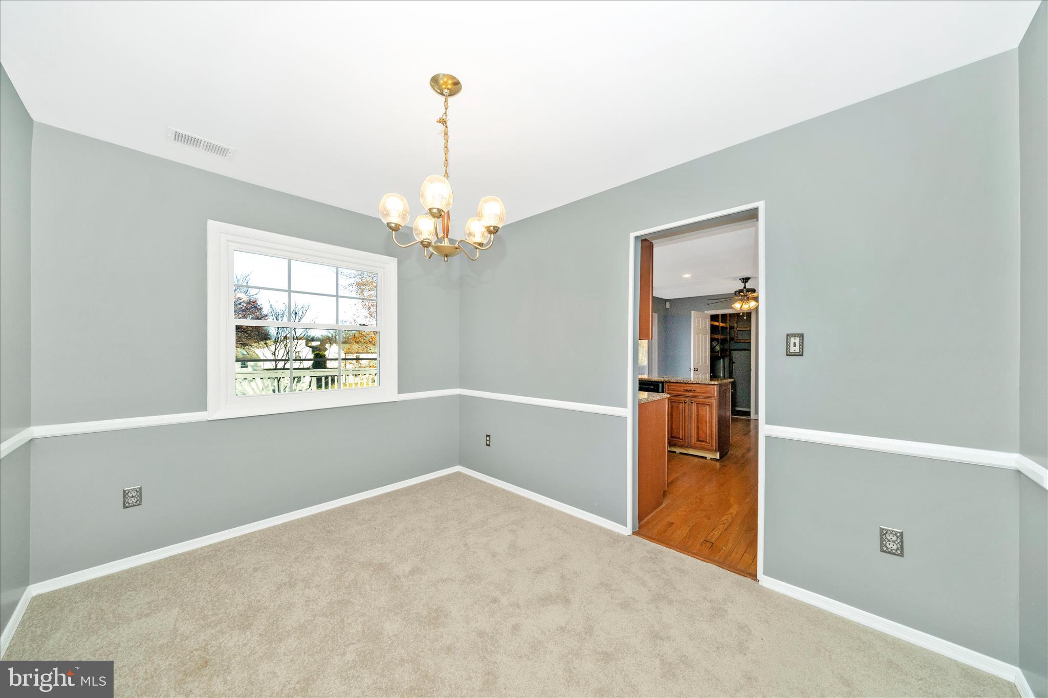 RAMBLING HILLS - Residential