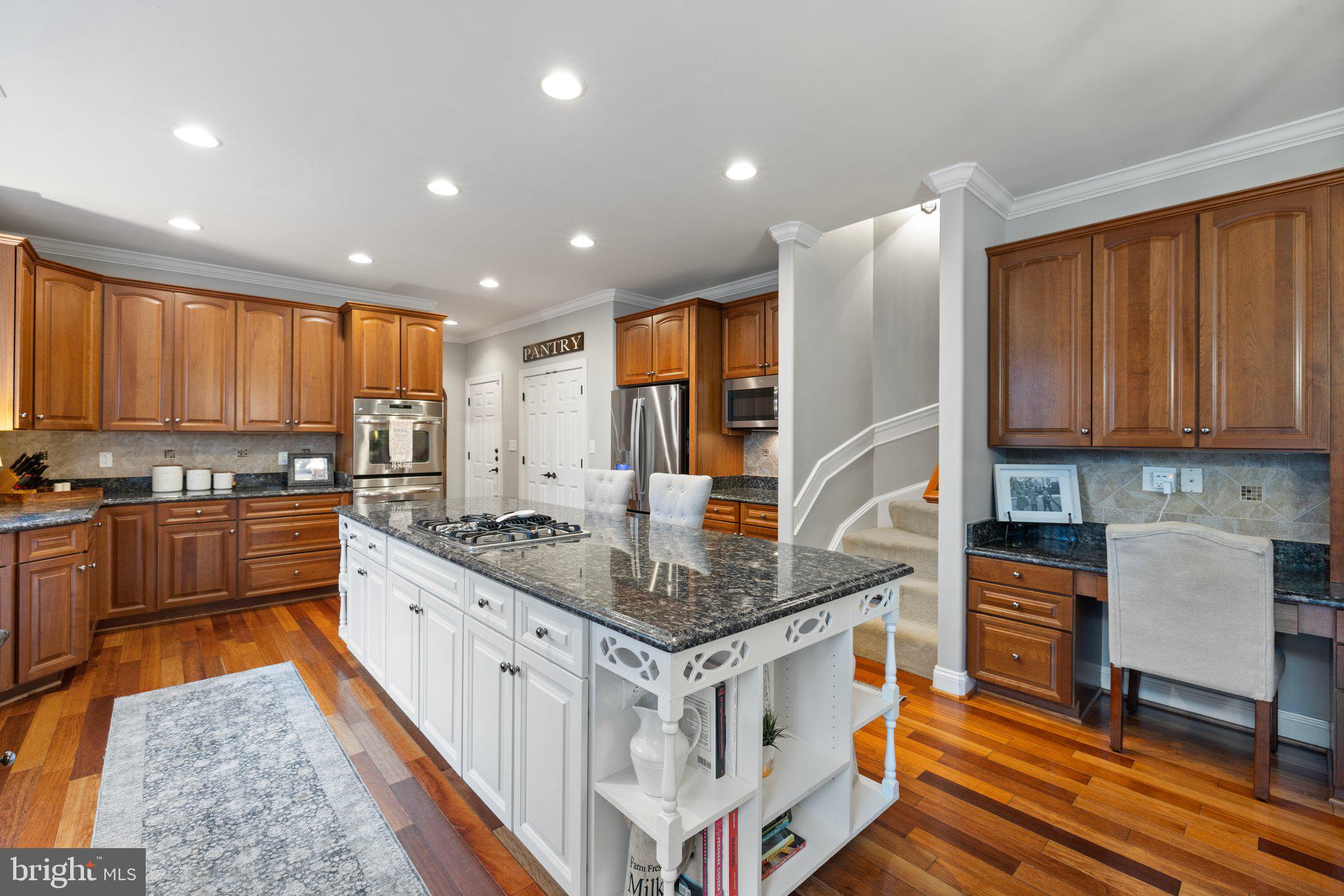 MOUNTAIN CREST ESTATES - Residential