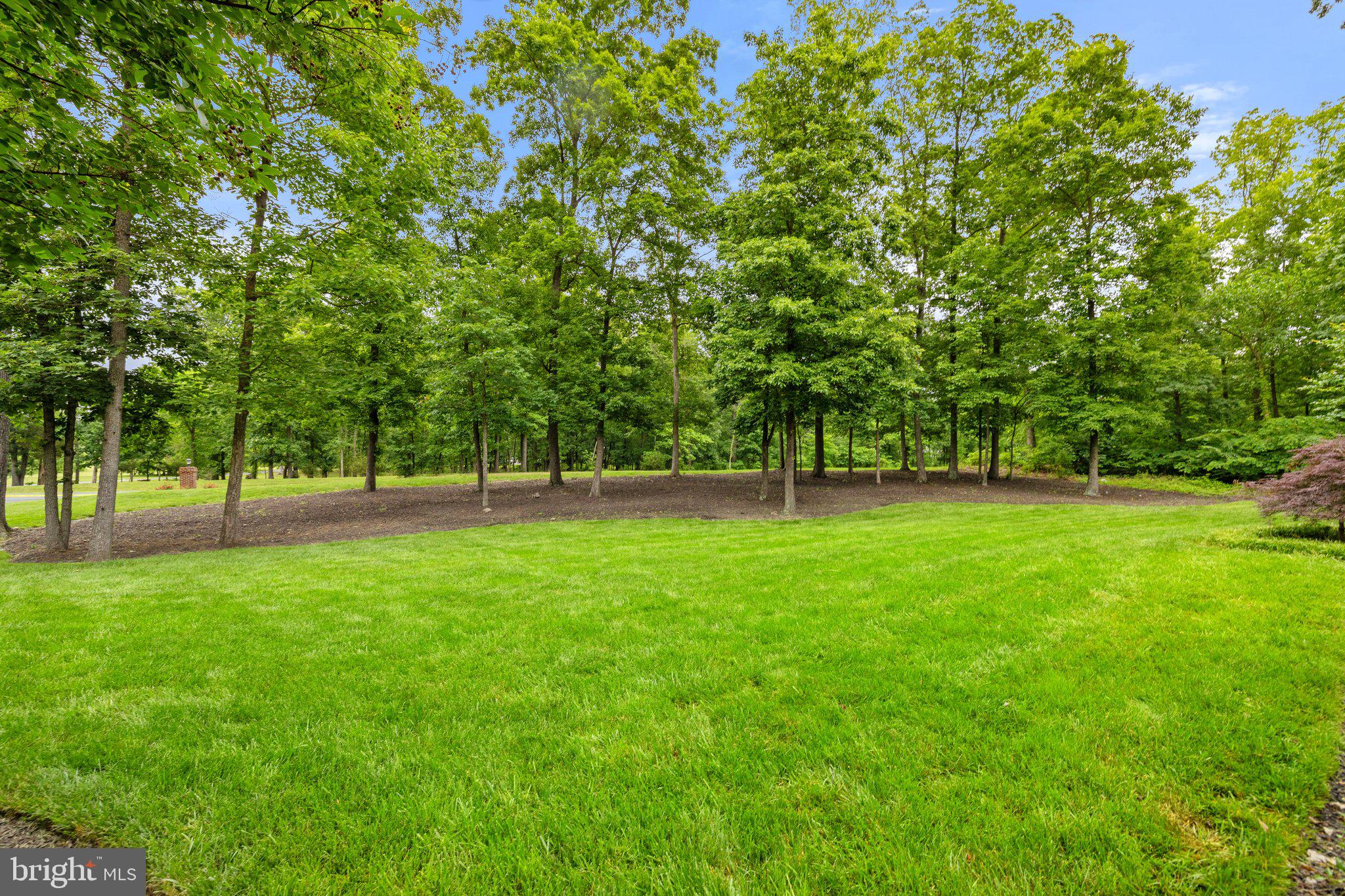 MOUNTAIN CREST ESTATES - Residential