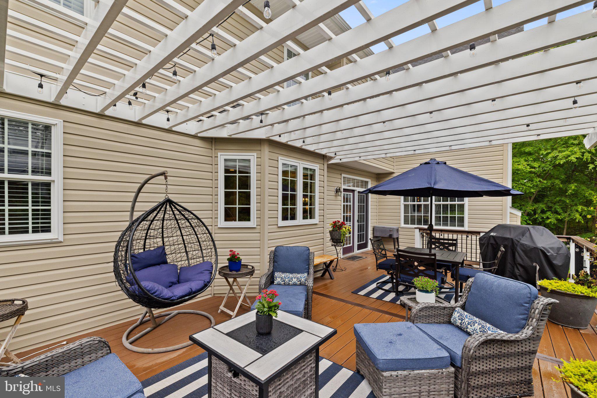 MOUNTAIN CREST ESTATES - Residential