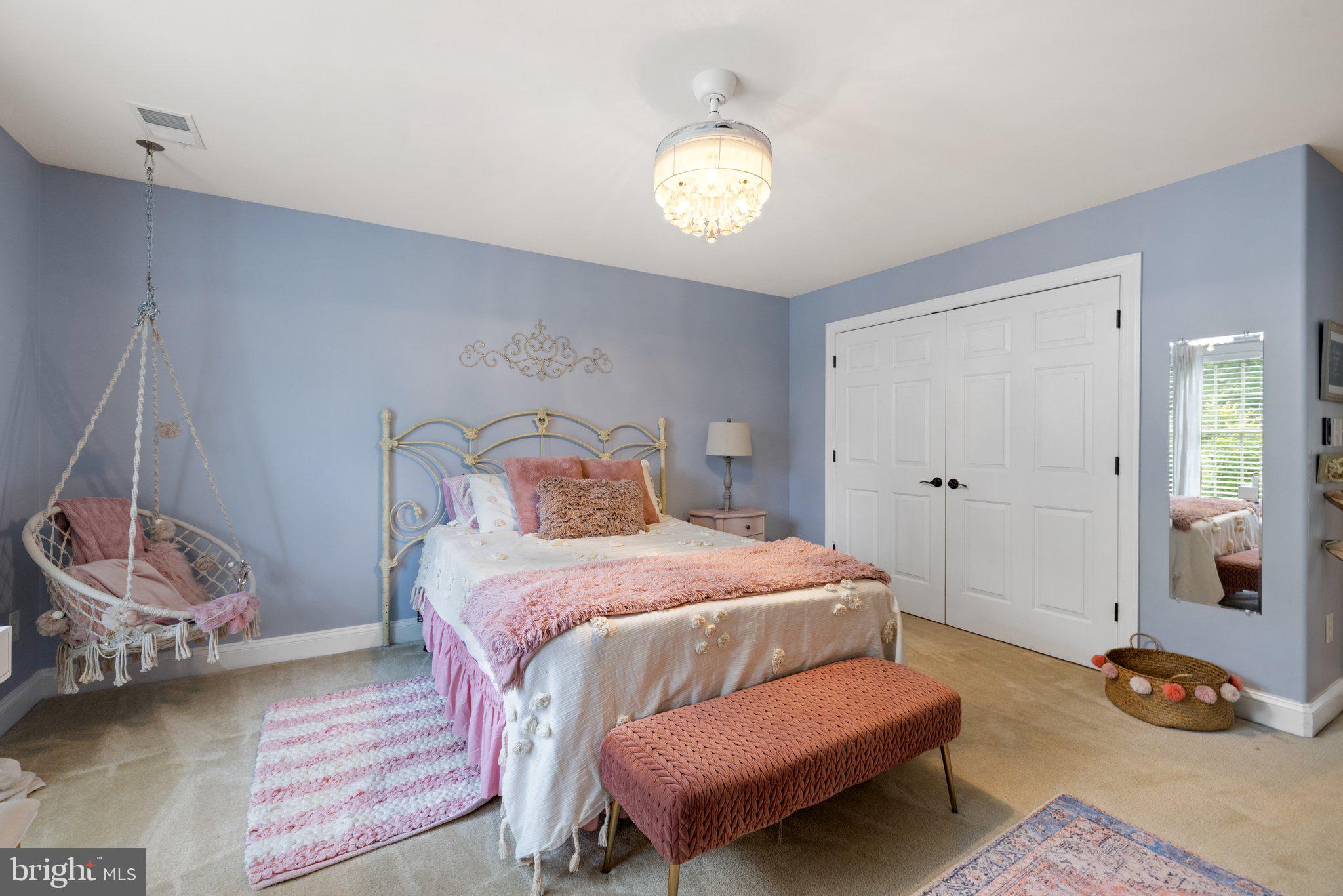 MOUNTAIN CREST ESTATES - Residential