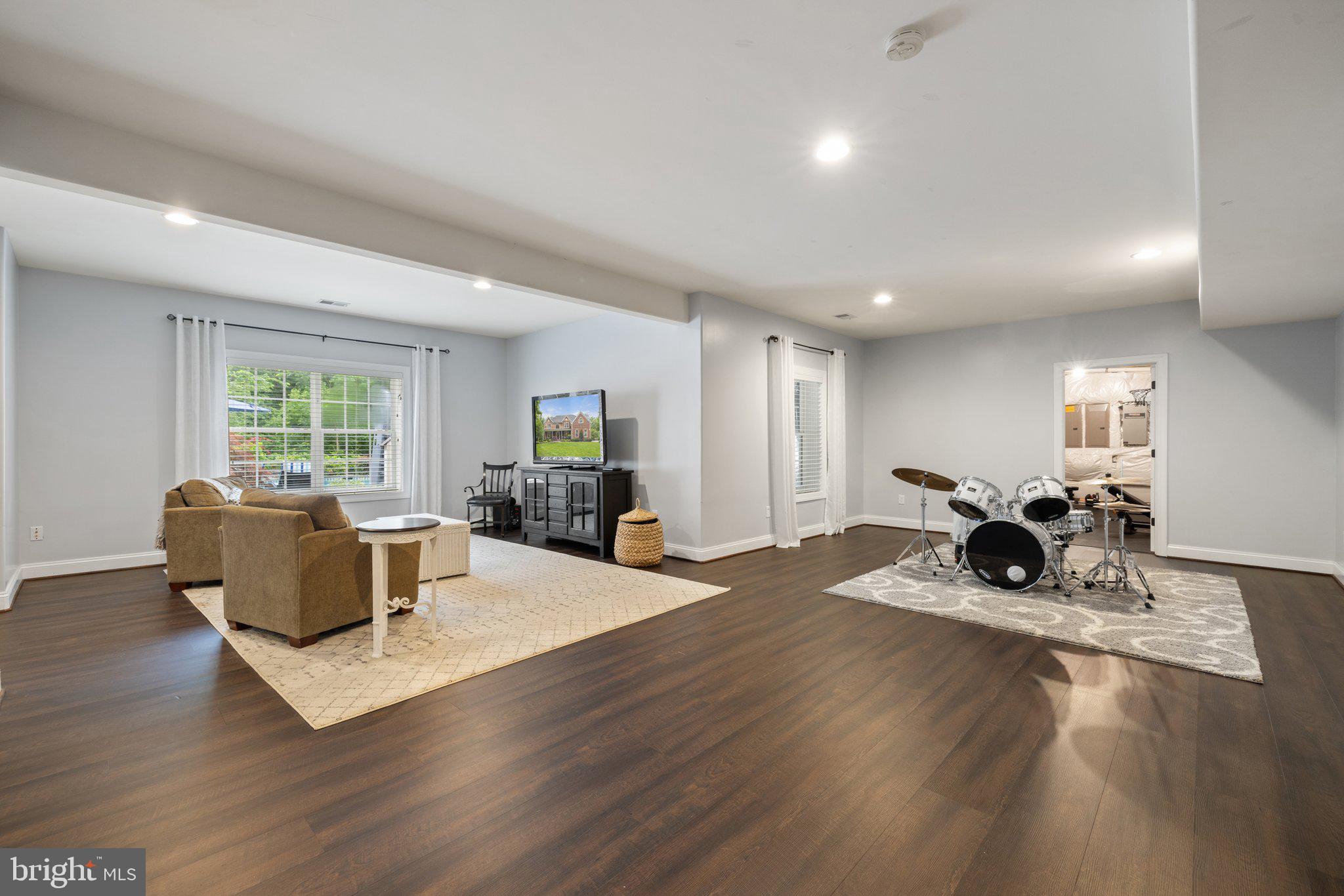 MOUNTAIN CREST ESTATES - Residential