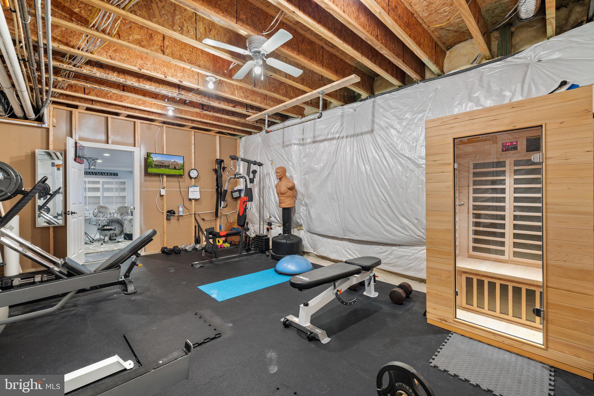 MOUNTAIN CREST ESTATES - Residential