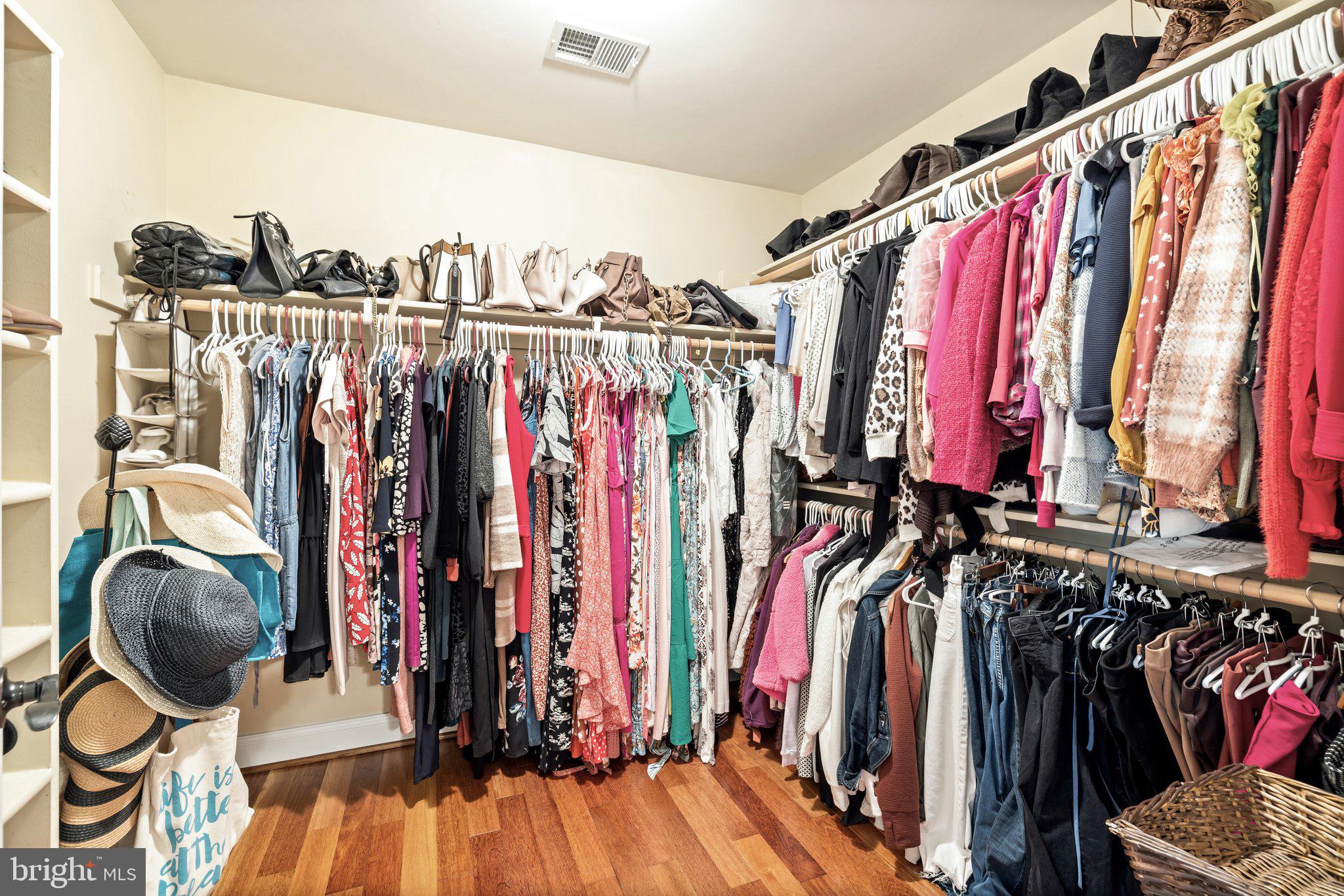 MOUNTAIN CREST ESTATES - Residential