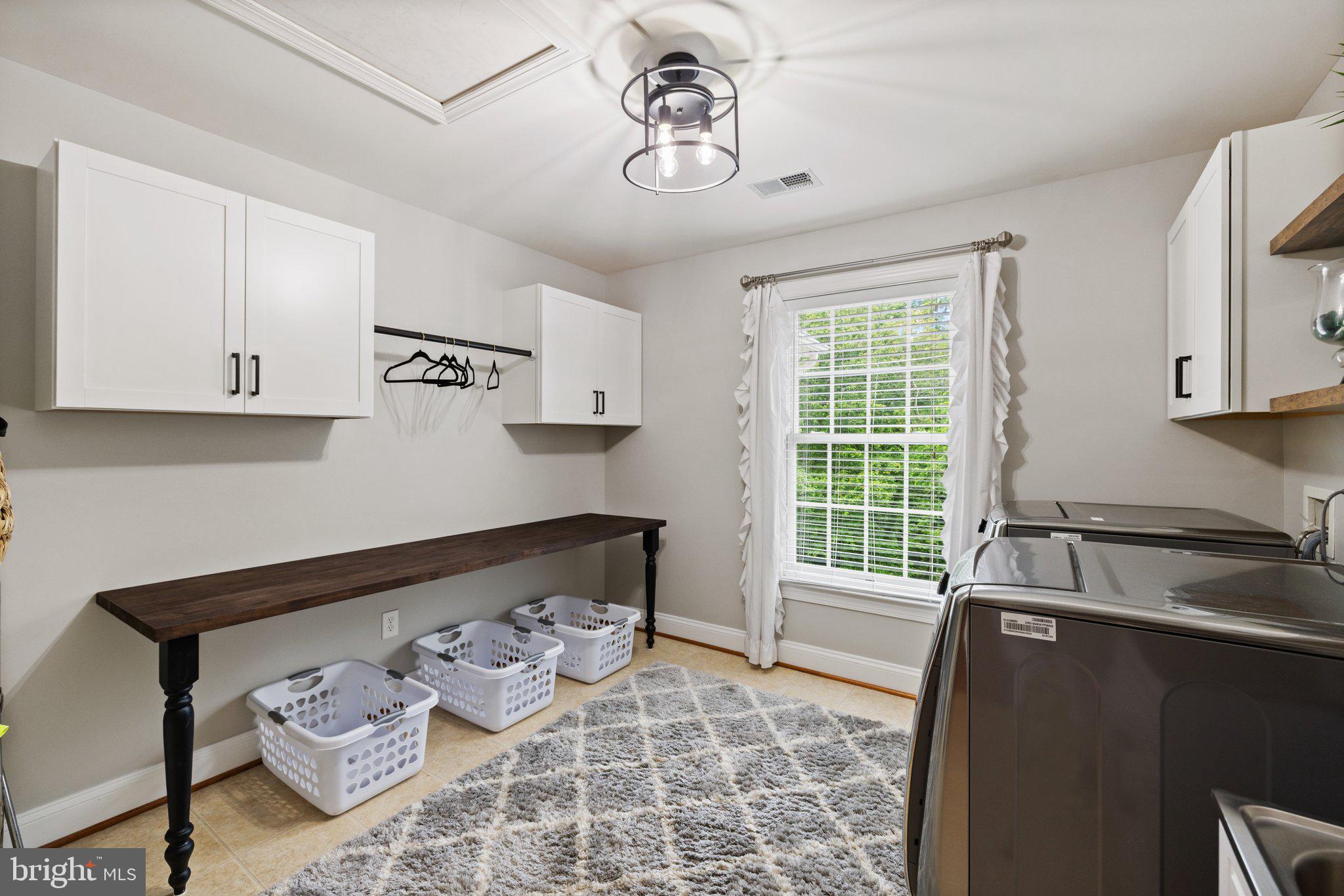 MOUNTAIN CREST ESTATES - Residential