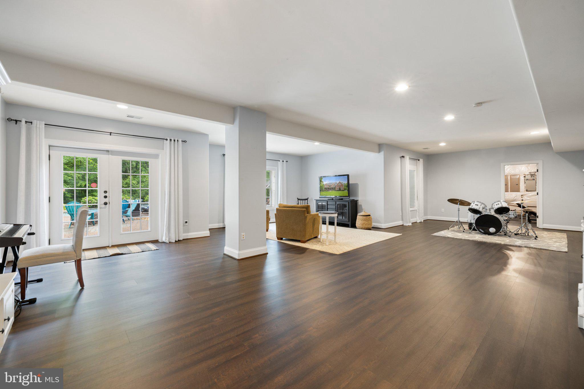 MOUNTAIN CREST ESTATES - Residential