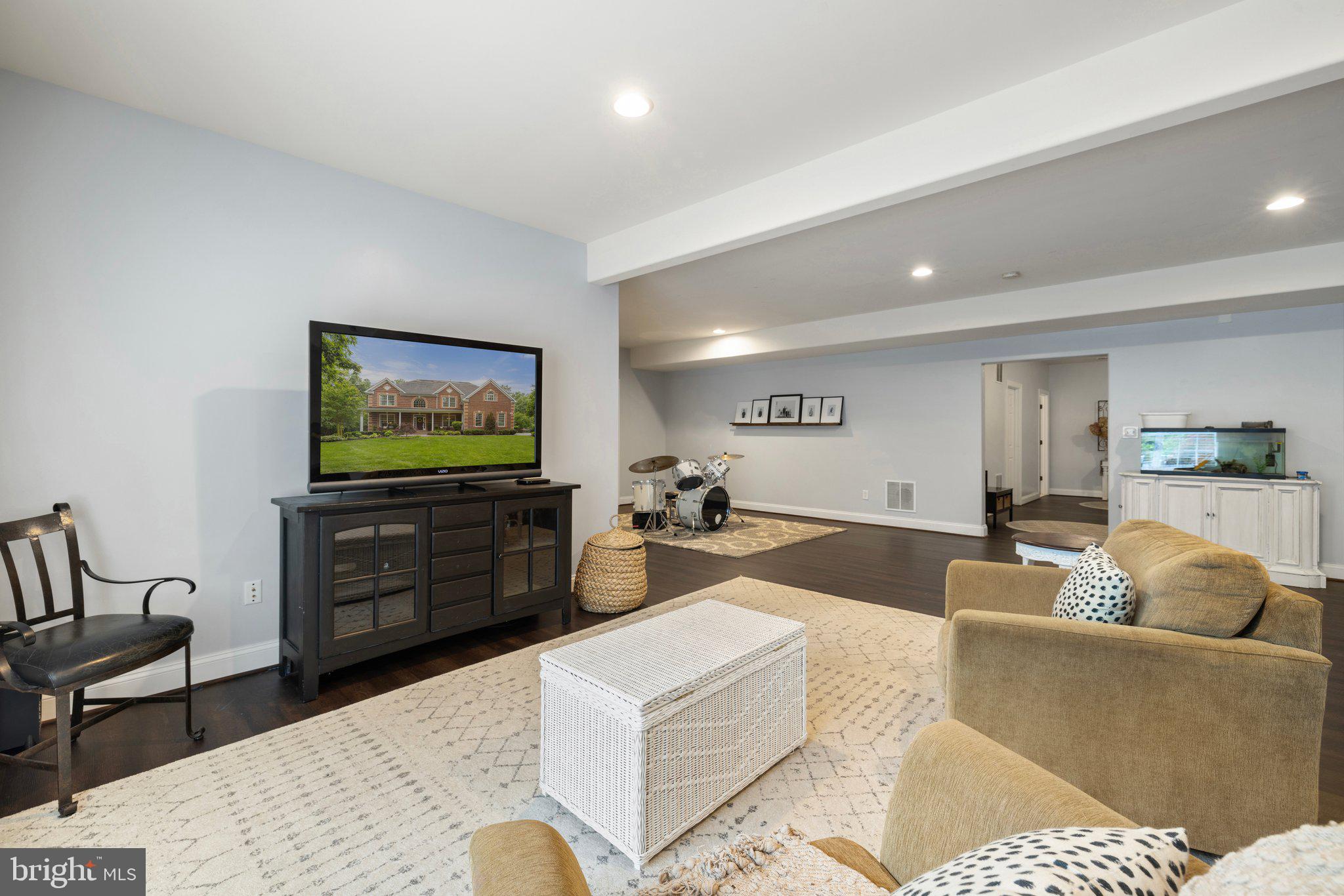 MOUNTAIN CREST ESTATES - Residential