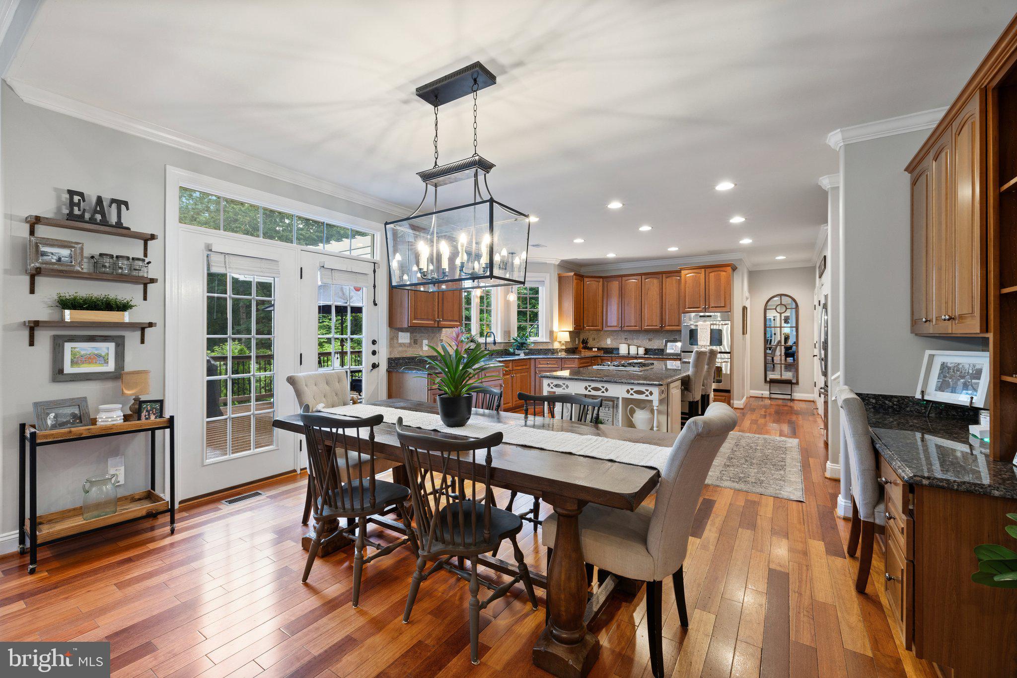 MOUNTAIN CREST ESTATES - Residential