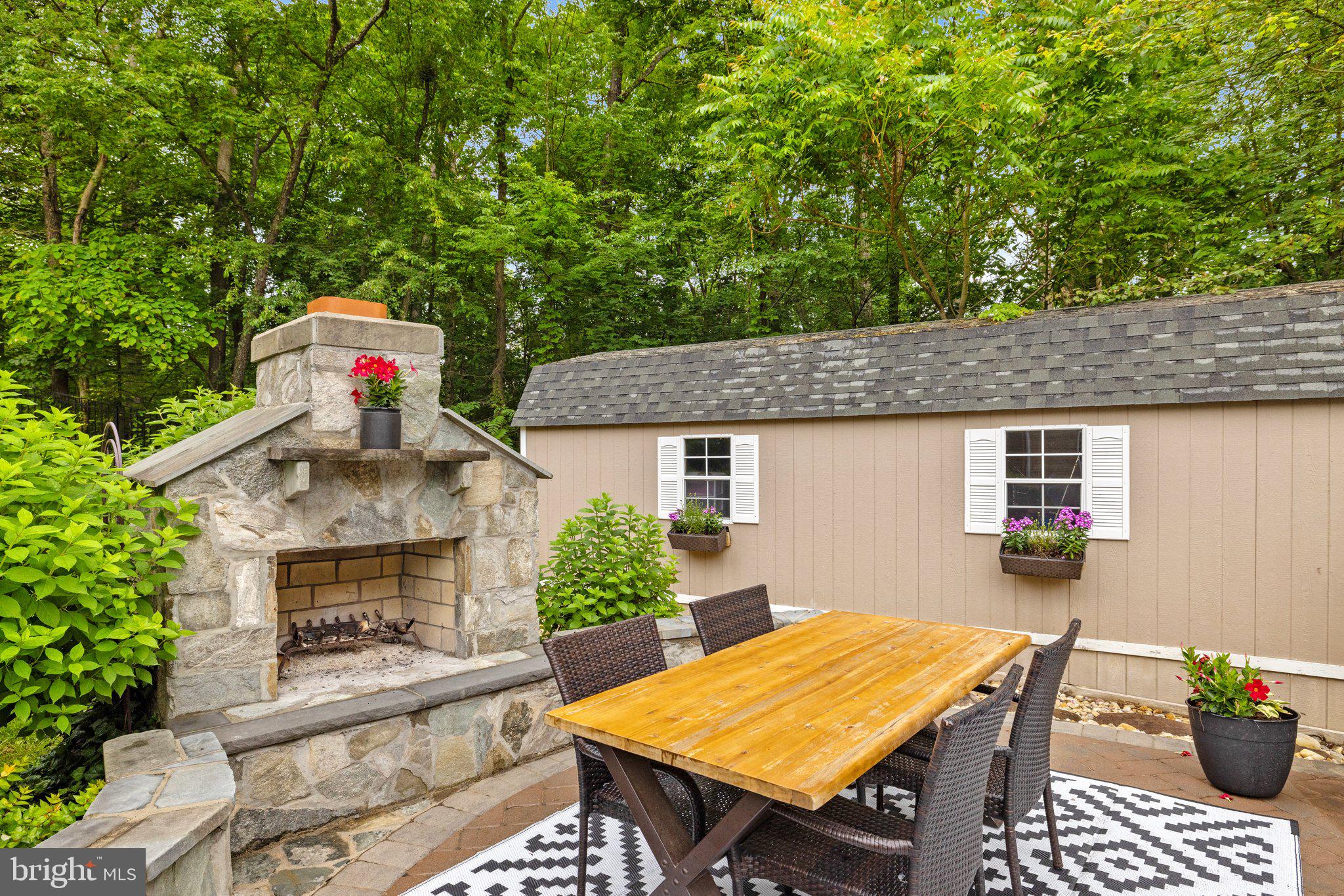 MOUNTAIN CREST ESTATES - Residential