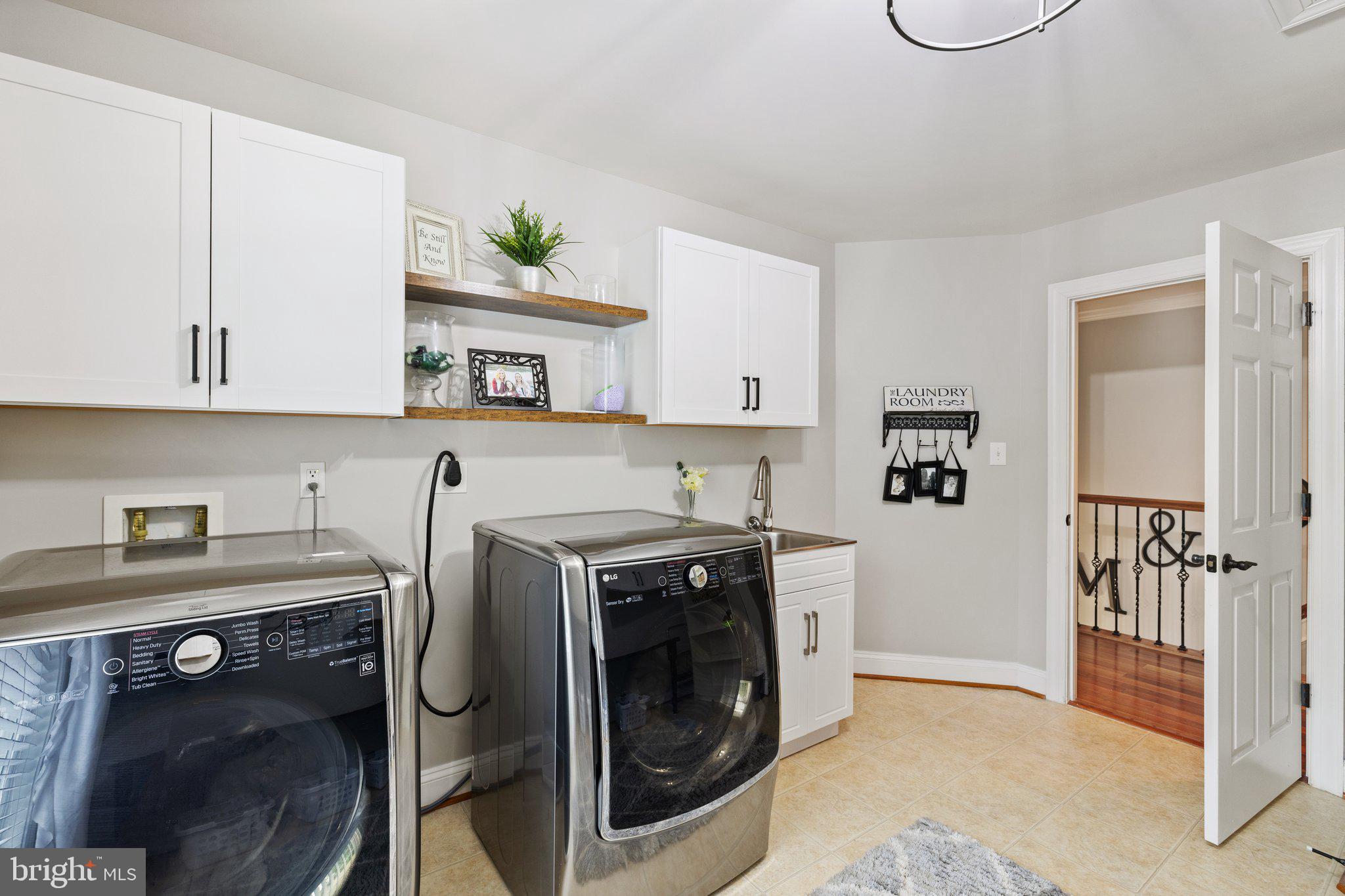 MOUNTAIN CREST ESTATES - Residential