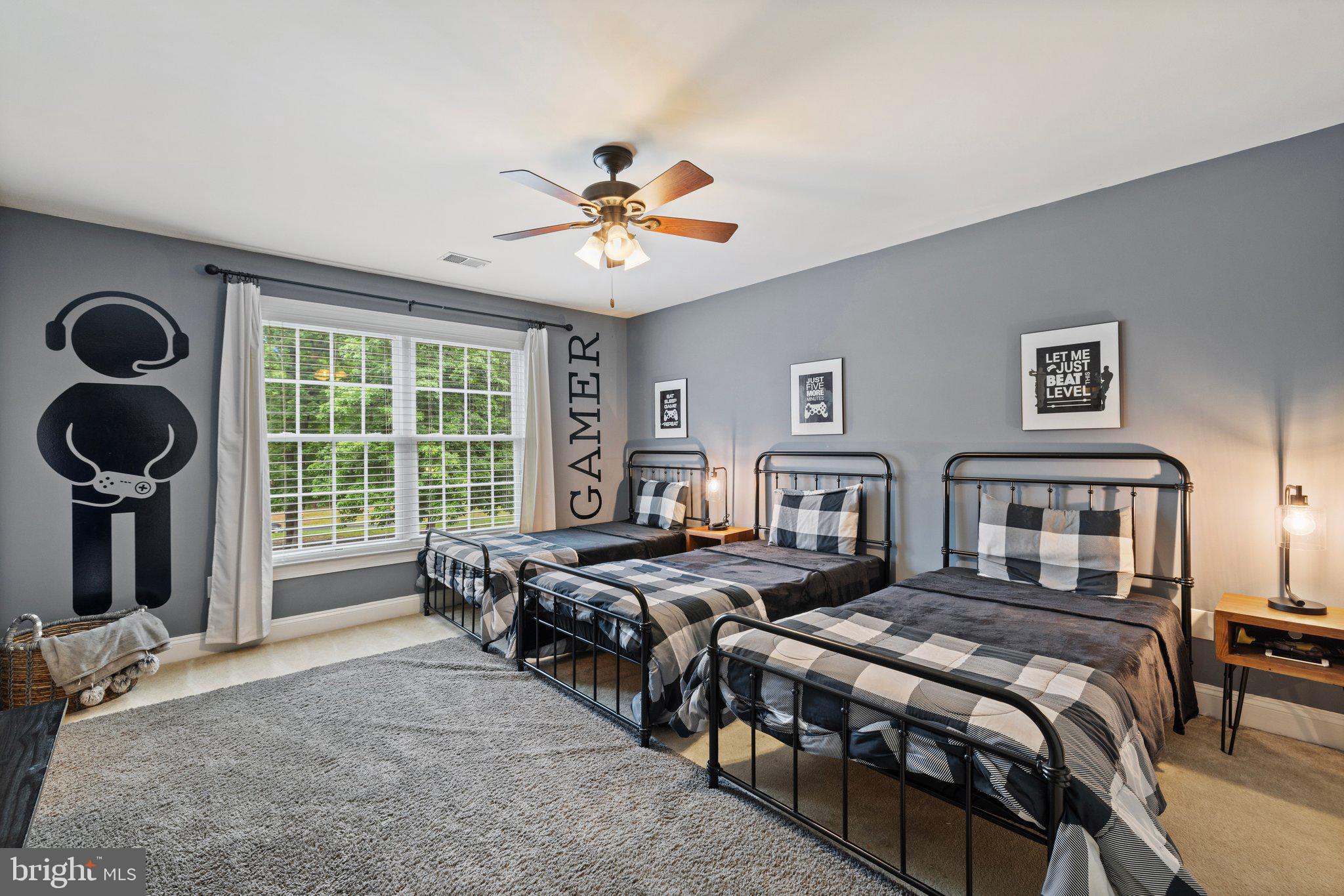 MOUNTAIN CREST ESTATES - Residential