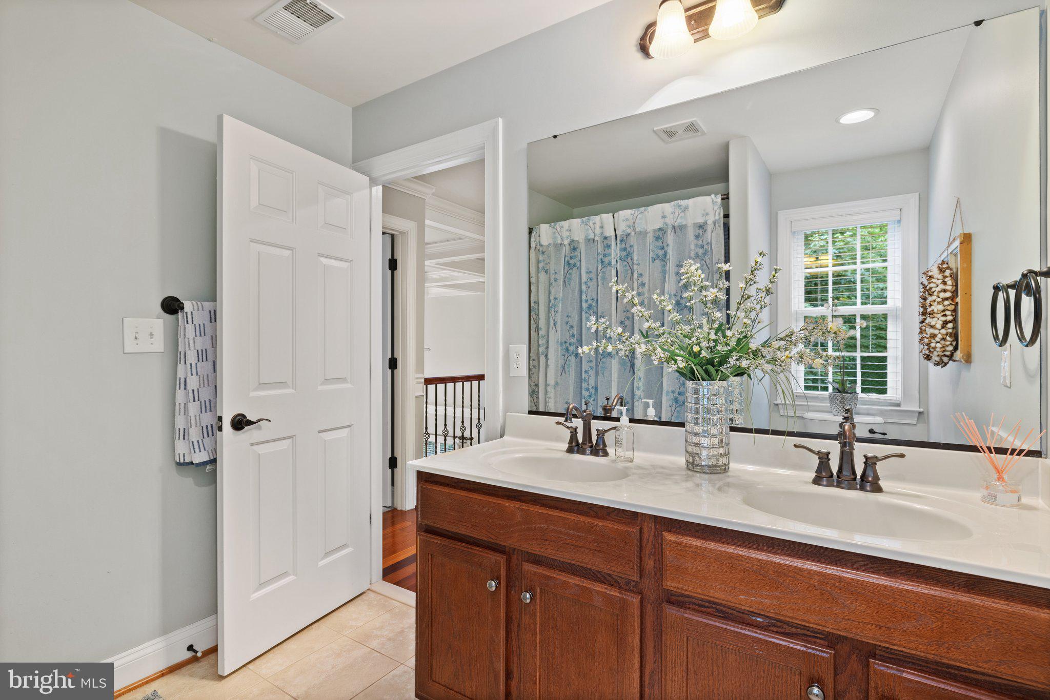 MOUNTAIN CREST ESTATES - Residential