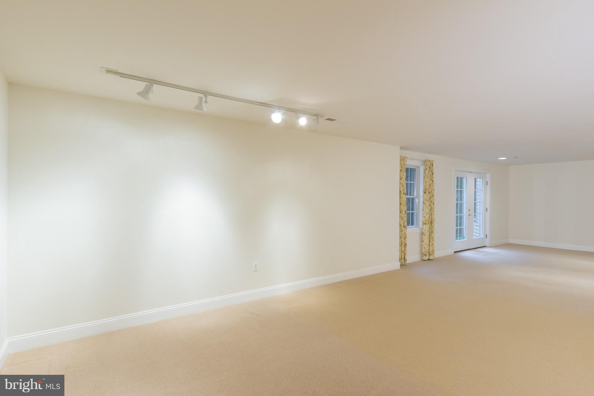 SOUTH WALES - Residential