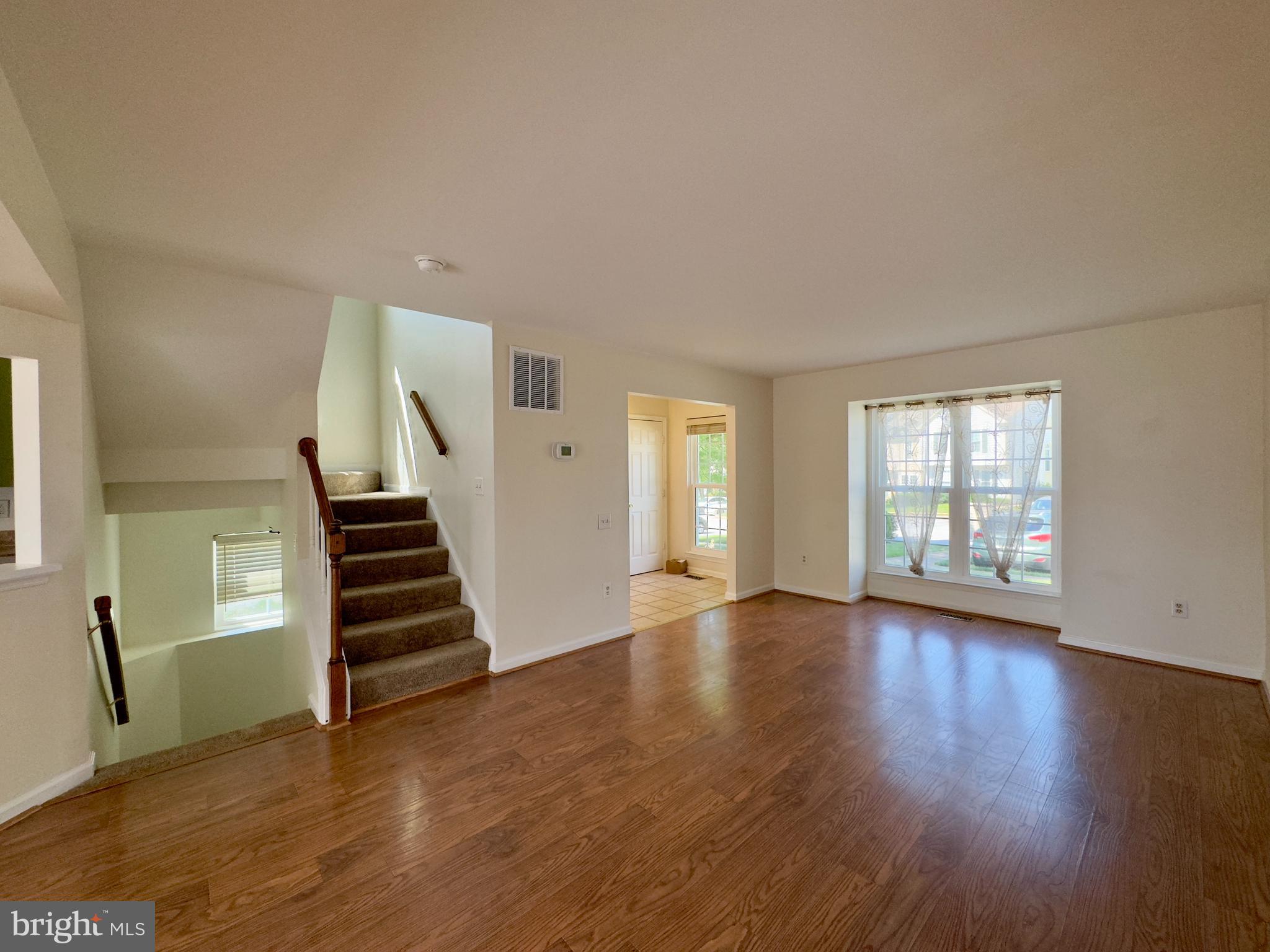15 WOODHOLLOW COURT