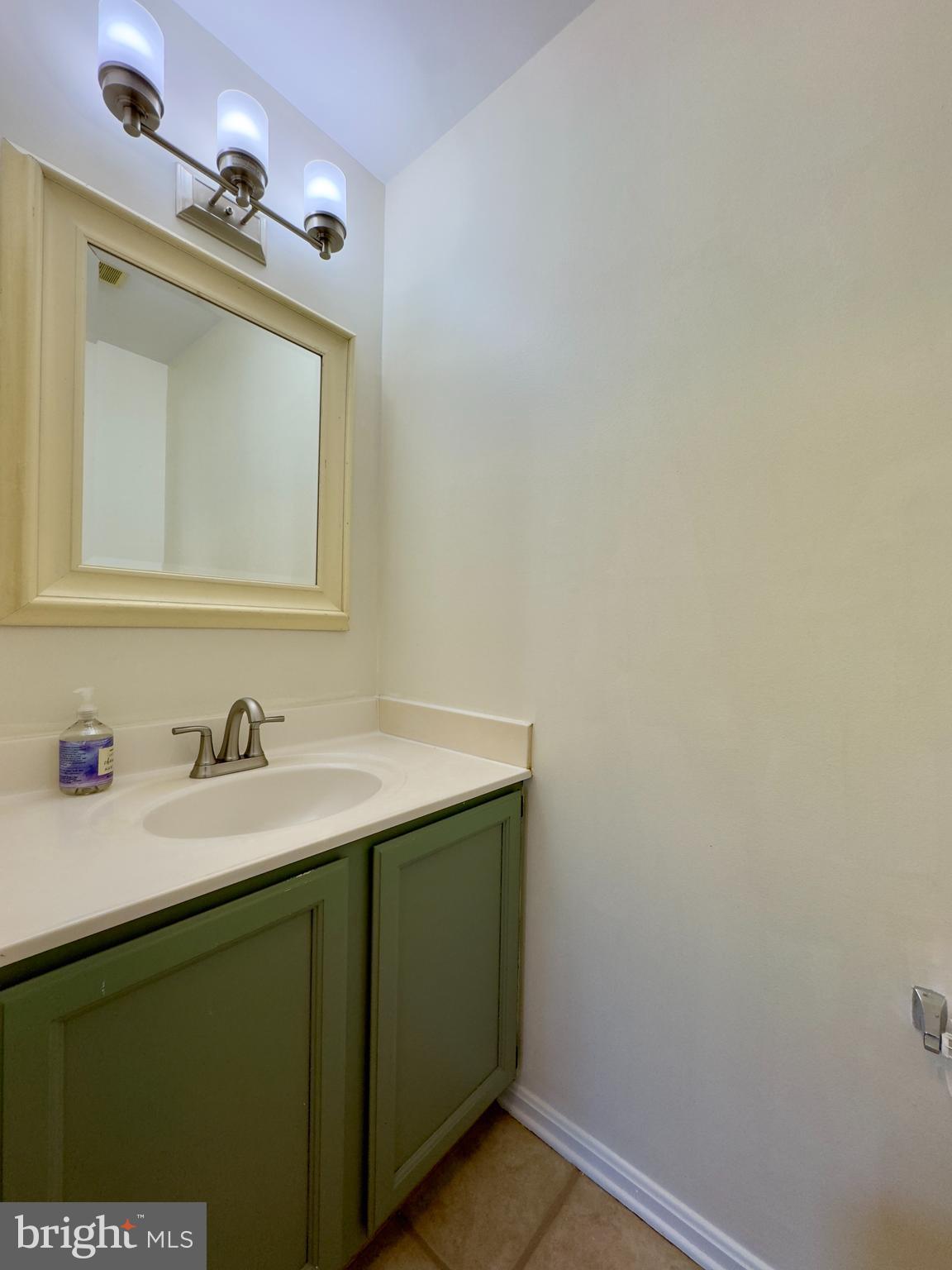 OWINGS MILLS - Residential Lease