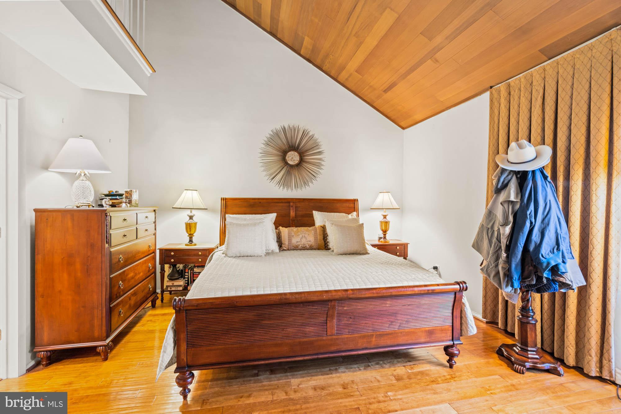 COURTS OF WYNGATE - Residential