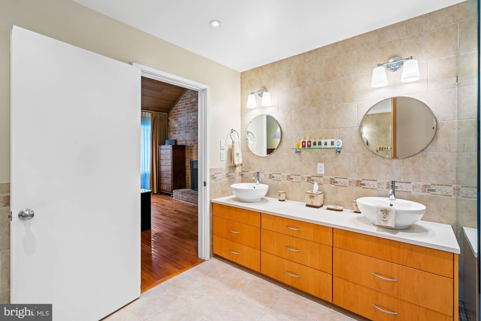 COURTS OF WYNGATE - Residential