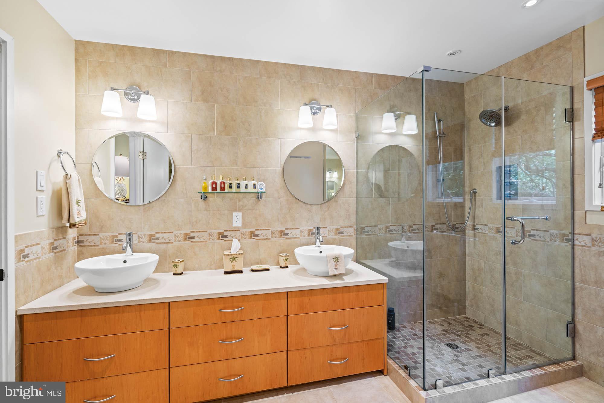 COURTS OF WYNGATE - Residential