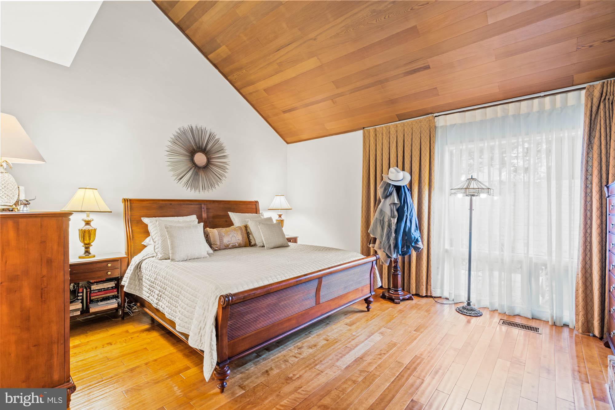 COURTS OF WYNGATE - Residential