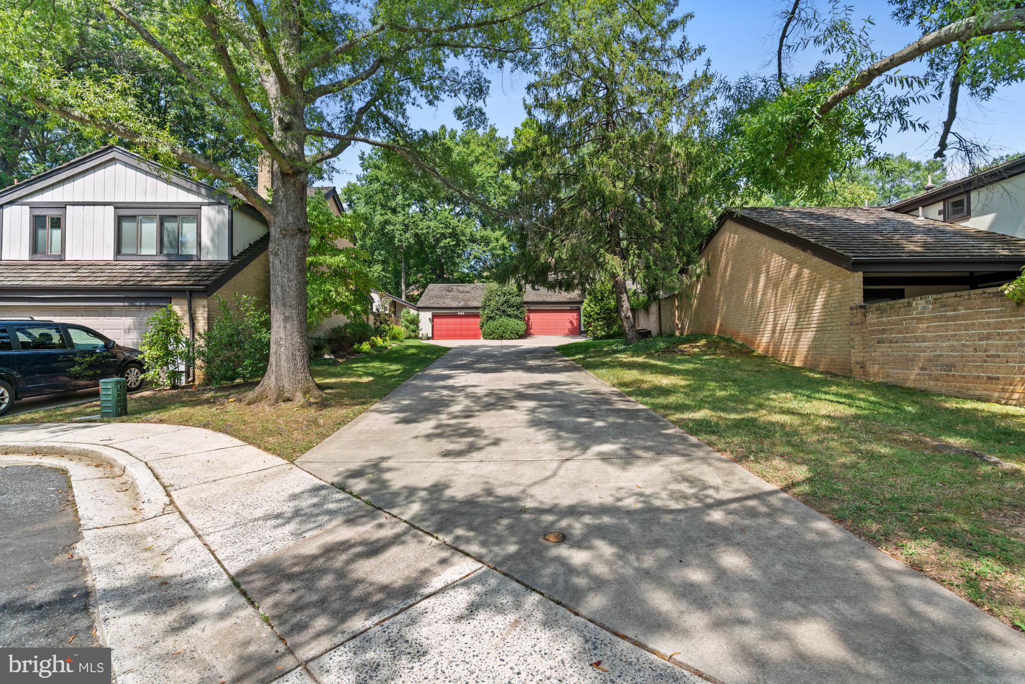 COURTS OF WYNGATE - Residential