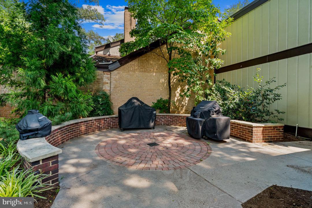 COURTS OF WYNGATE - Residential