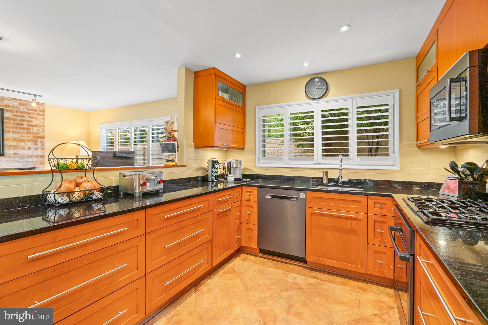 COURTS OF WYNGATE - Residential